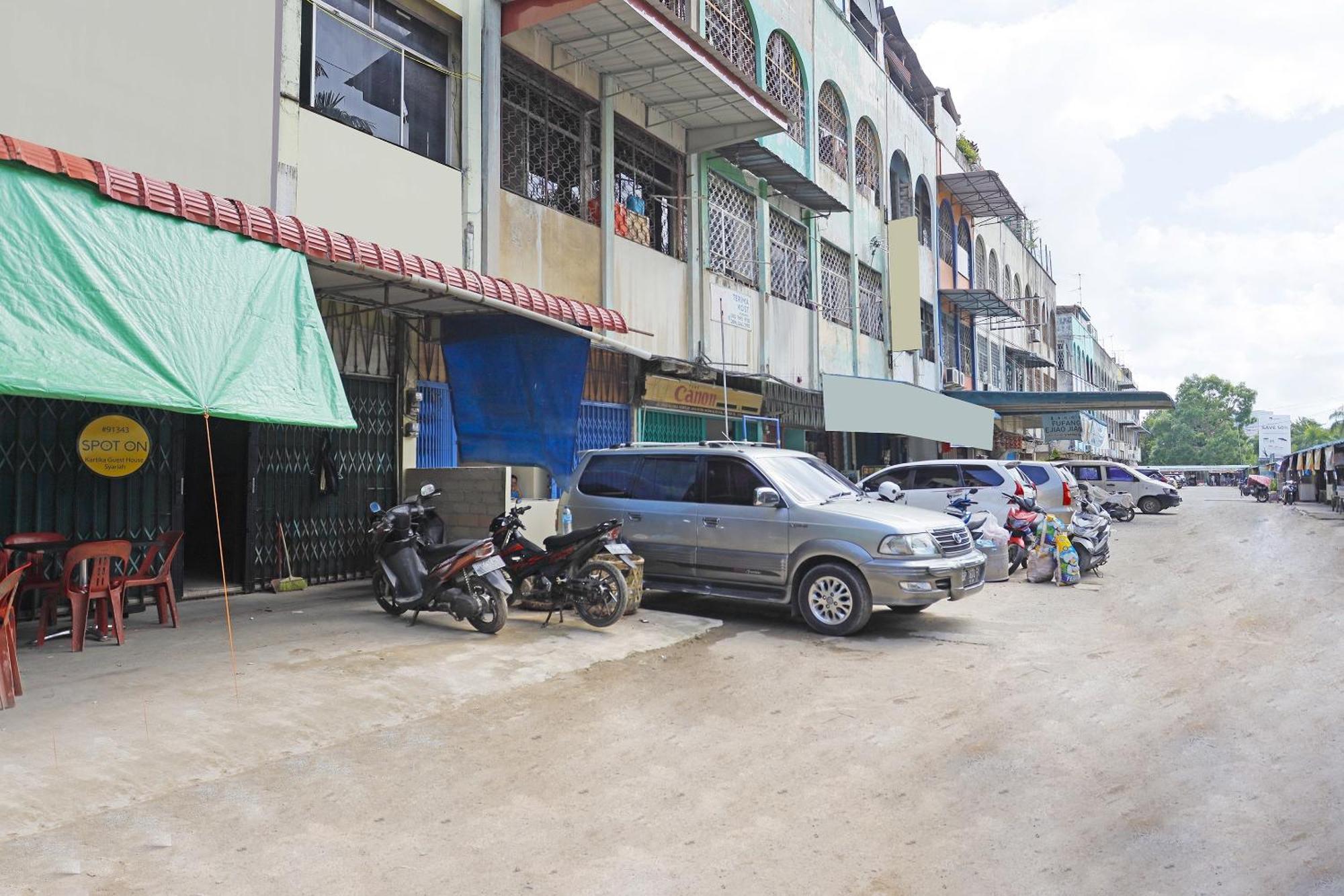 Spot On 91343 Kartika Guest House Syariahnearpantai Stres Jodoh  Exterior photo
